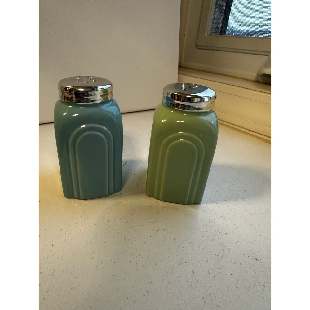 Retro Salt and pepper stoneware shaker set of two -NEW